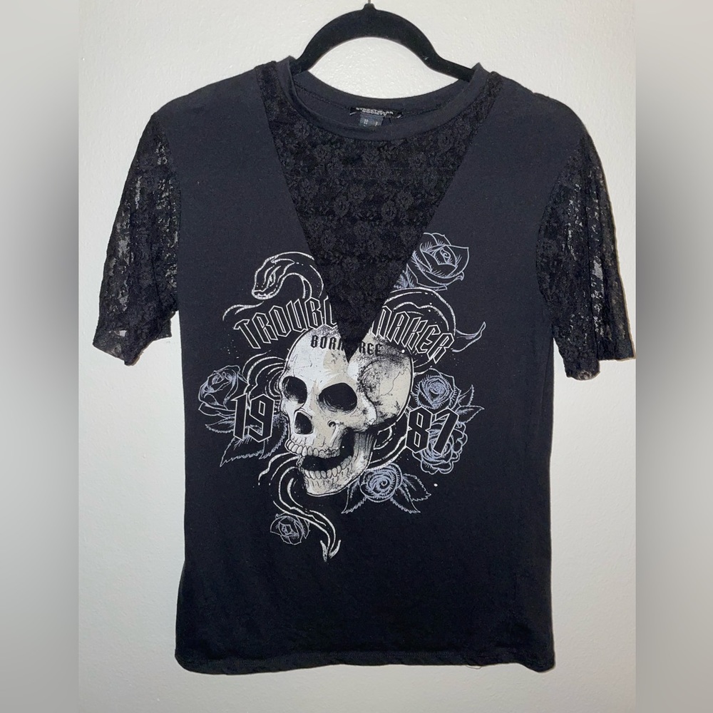 Skull, Lace & Roses T-Shirt